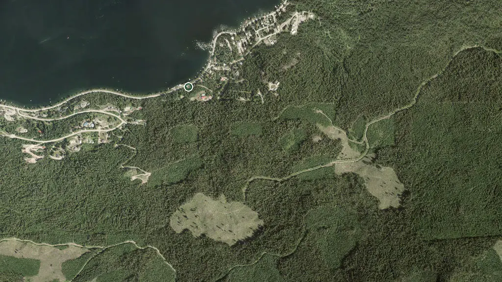 Aerial view of Eagle View Cottages and surroundings
