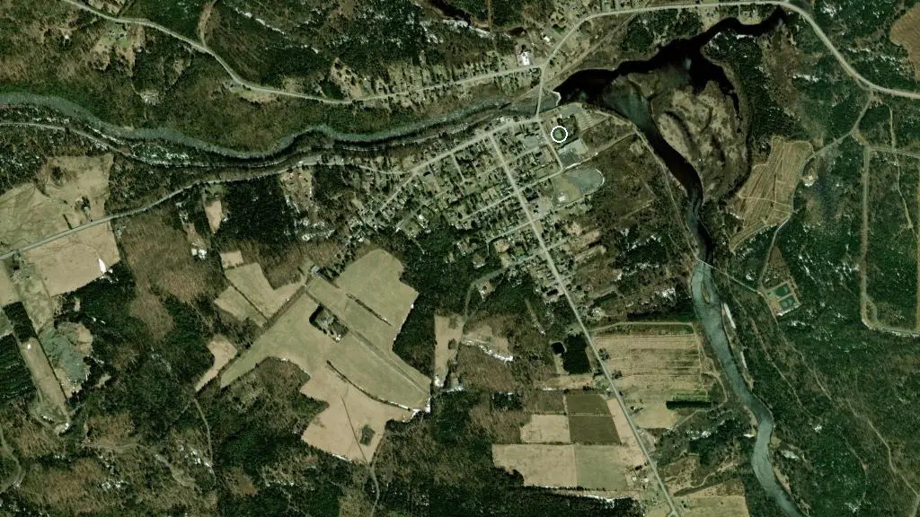 Aerial view of Camping de la Rivière Étoilée and surroundings