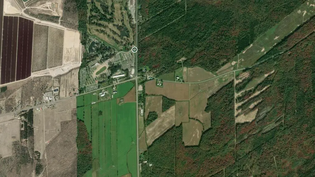 Aerial view of Camping du Lac Cristal and surroundings