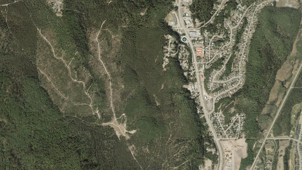 Aerial view of Roblyn Motel & Campground and surroundings