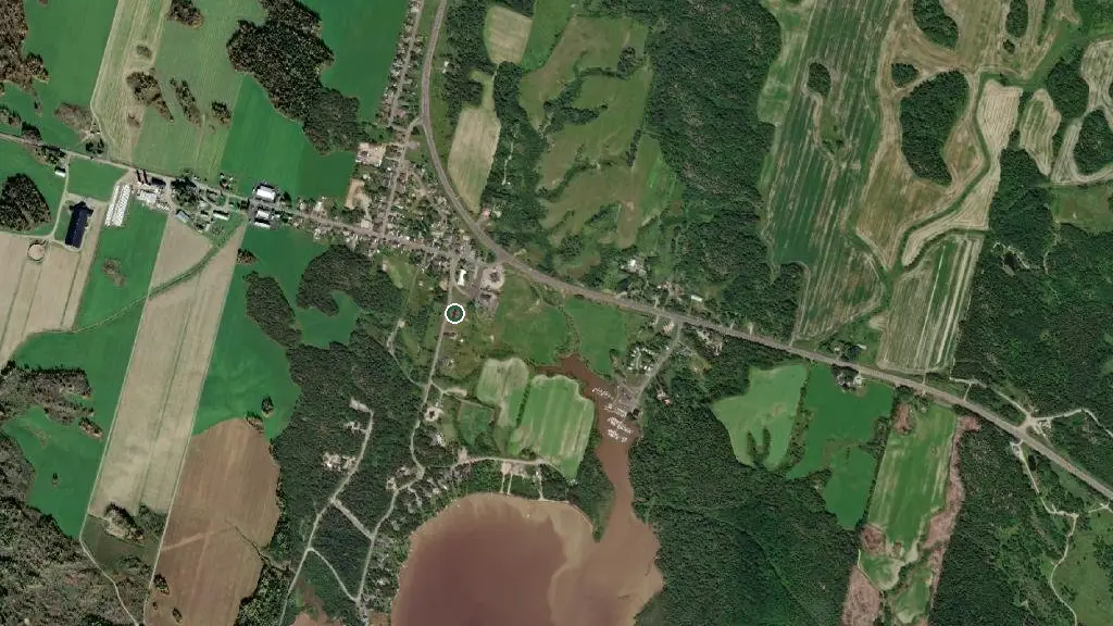 Aerial view of La Halte Bellevue Inc. and surroundings
