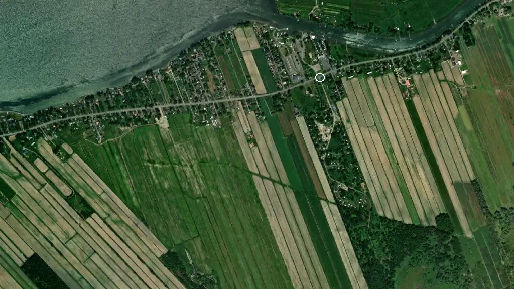 Aerial view of Camping Chenal-du-Moine and surroundings