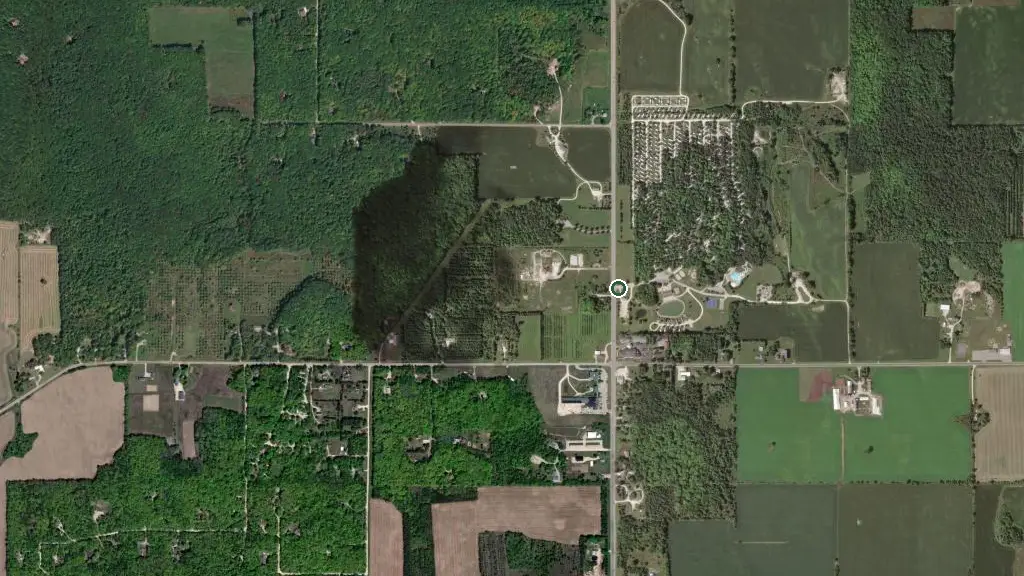 Aerial view of Harbour Village Resort and surroundings