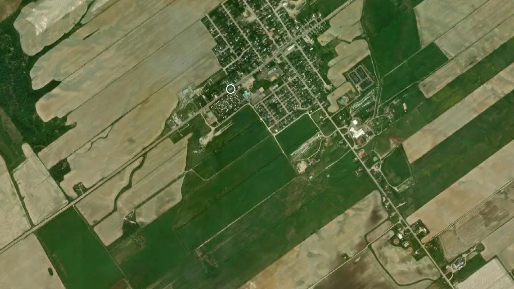 Aerial view of Camping Municipal d'Albanel and surroundings