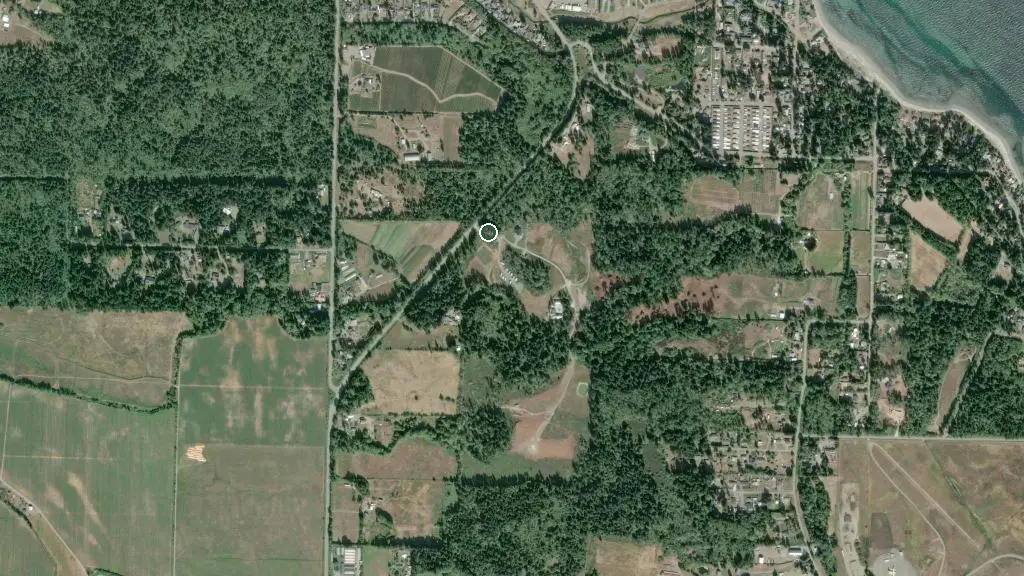 Aerial view of Ellies Farm and RV Sites and surroundings