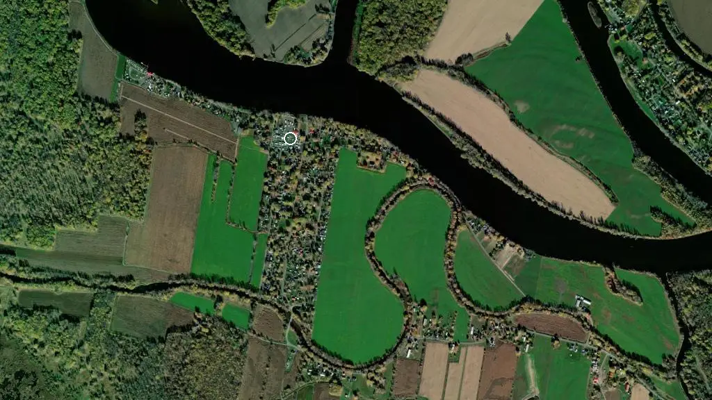 Aerial view of Le Camping de l'Amitié and surroundings