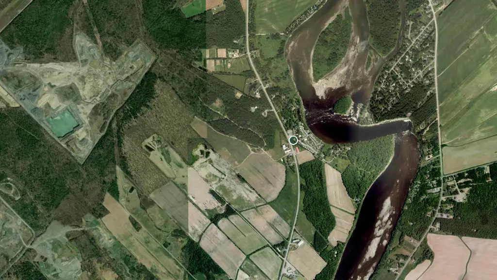 Aerial view of Camping Remous de la Chaudière and surroundings