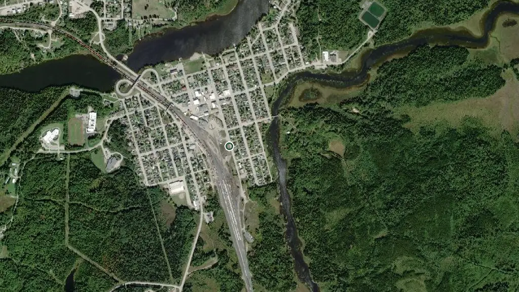 Aerial view of Shoals Prov Park and surroundings