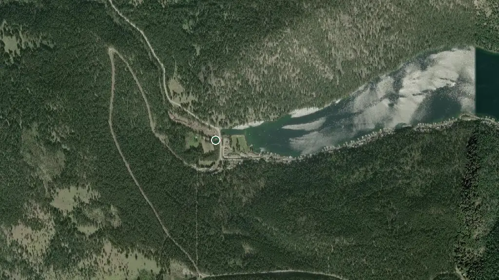 Paul Lake Group Campsite