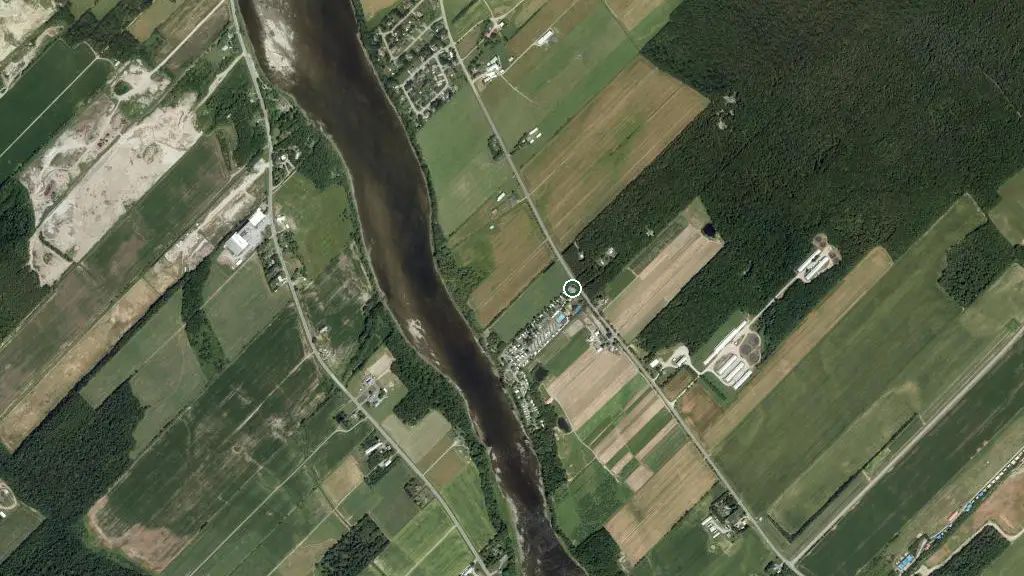 Aerial view of Camping le Ruisseau Bleu and surroundings
